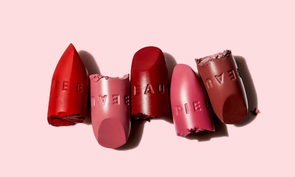 Online makeup and skincare retailer and subscription service fully automates 40% of its transactional queries